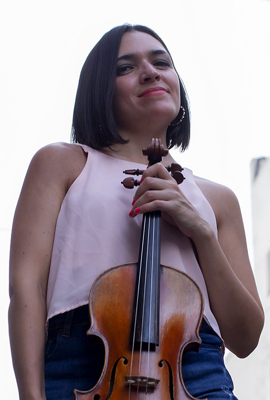 Natalia Robacio - Violín